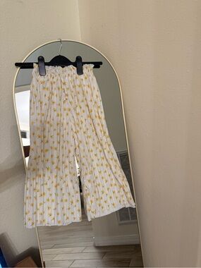 Zara White Pleated Skort with Yellow Floral Print